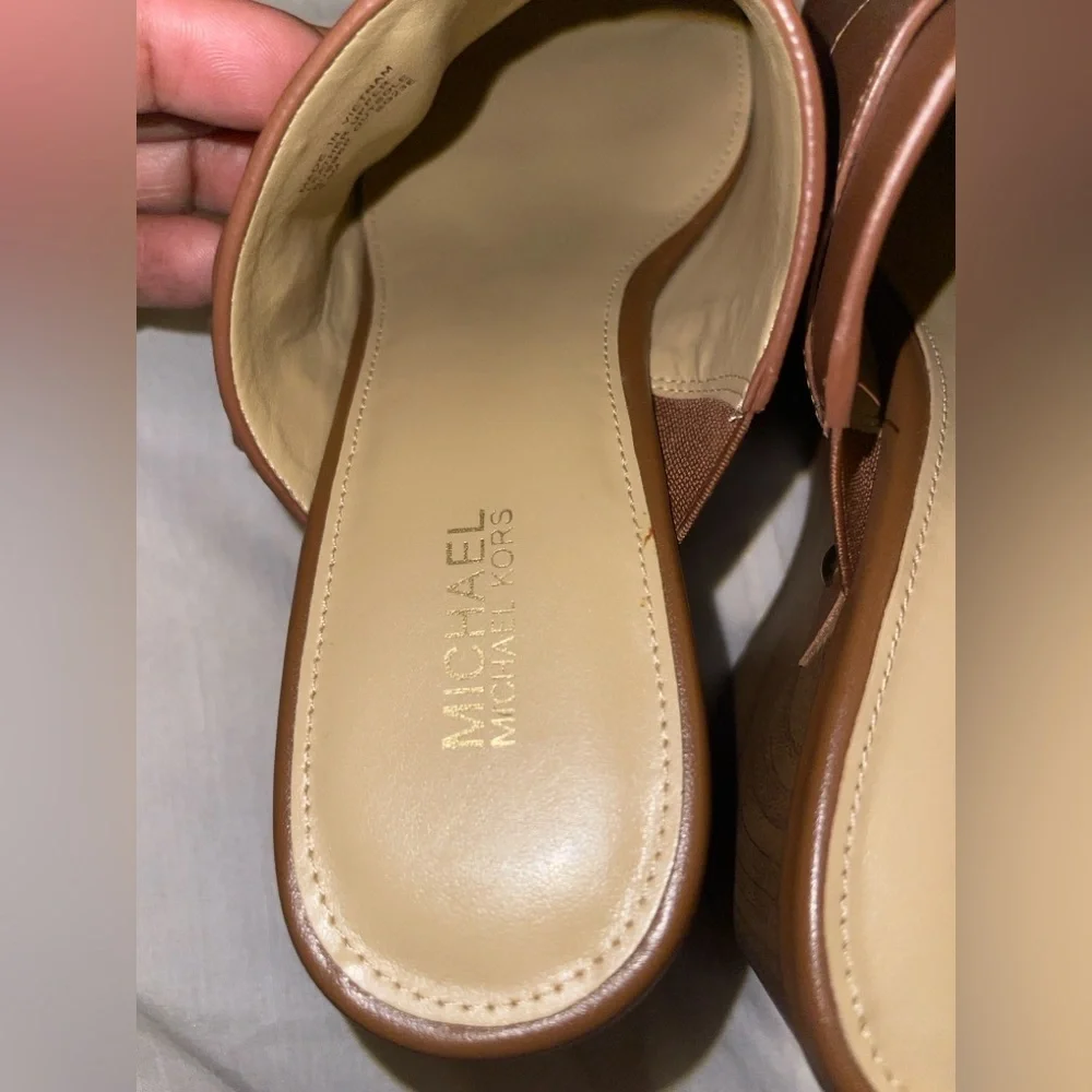 Michael Kors Michael Kors Rye Clog Luggage Women’s Size 6.5 NWOB